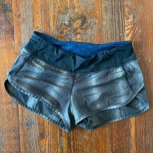 Lulu lemon size 4 shorts